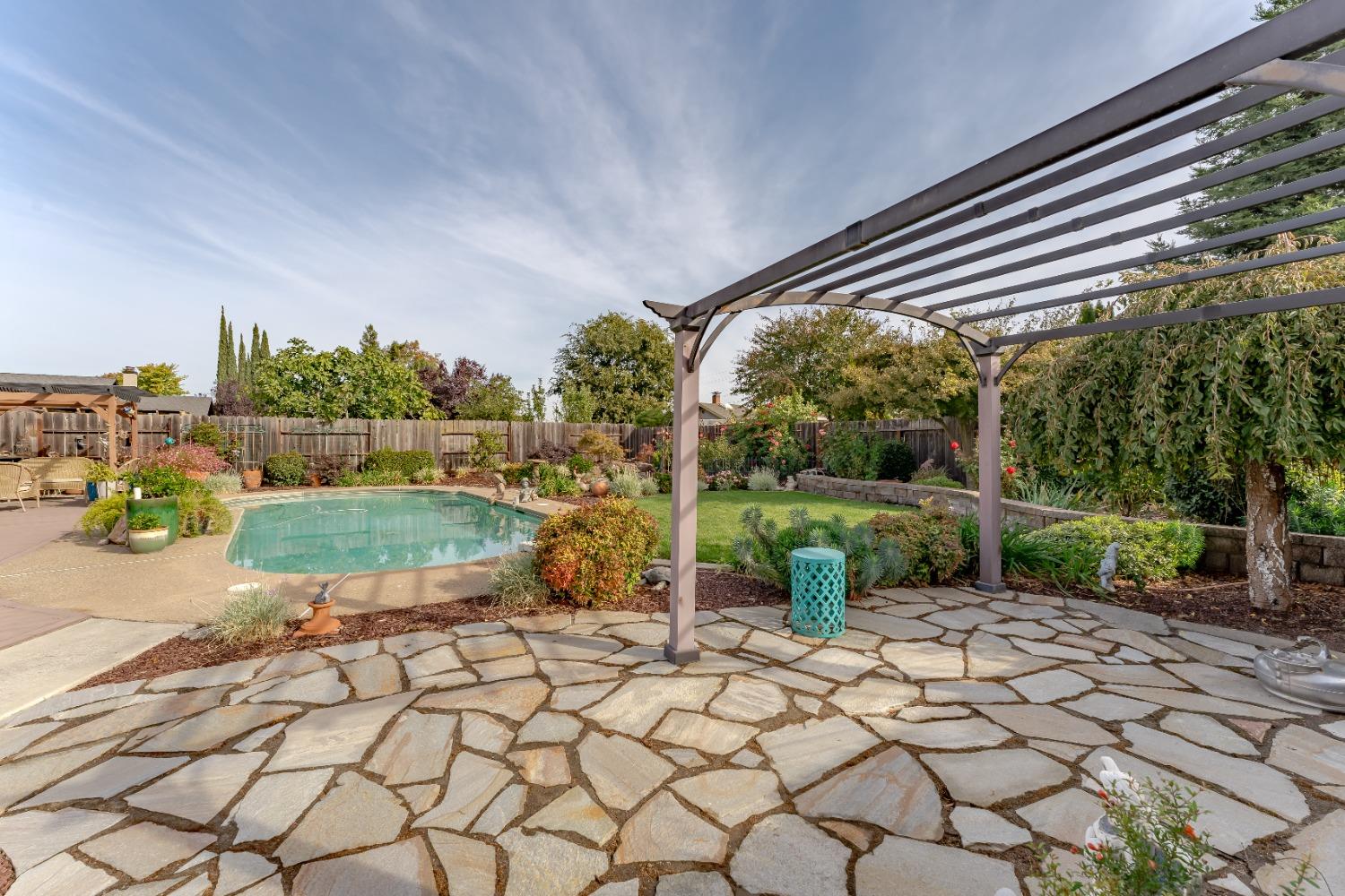 Detail Gallery Image 25 of 29 For 18542 Milford Dr, Lockeford,  CA 95237 - 3 Beds | 2 Baths