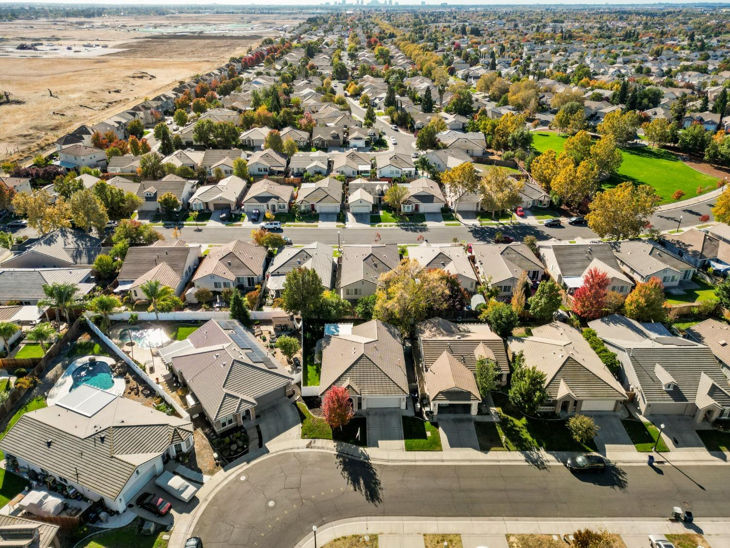 Detail Gallery Image 43 of 44 For 1554 Alicia Way, Sacramento,  CA 95835 - 3 Beds | 2 Baths