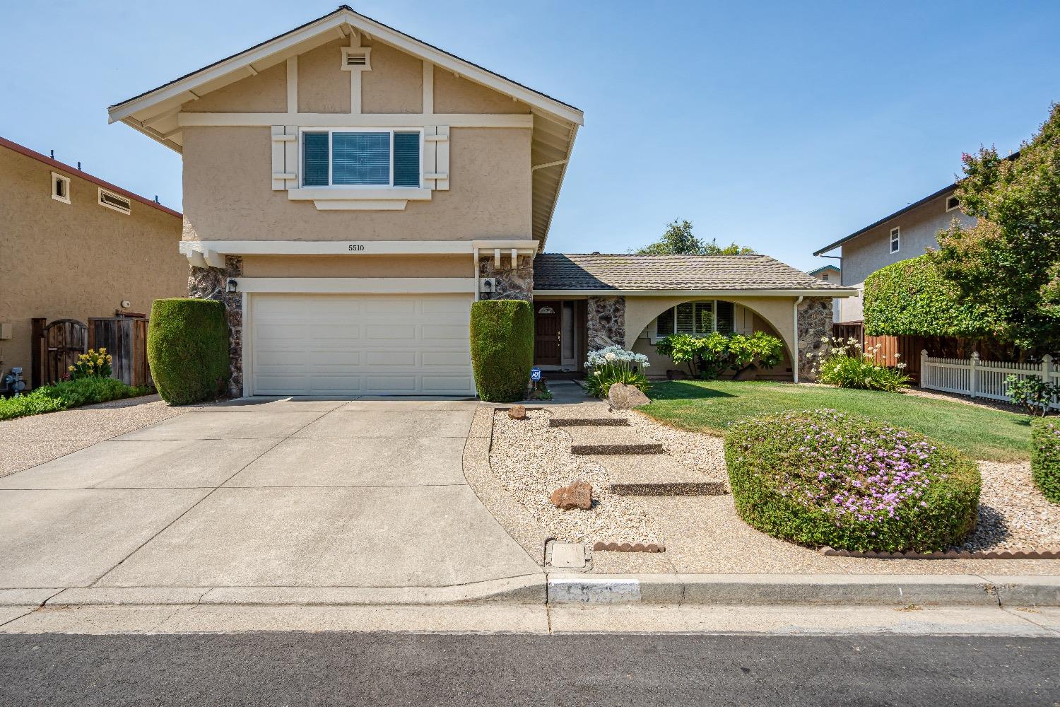 Detail Gallery Image 1 of 29 For 5510 Langford Ct, Concord,  CA 94521 - 3 Beds | 2/1 Baths