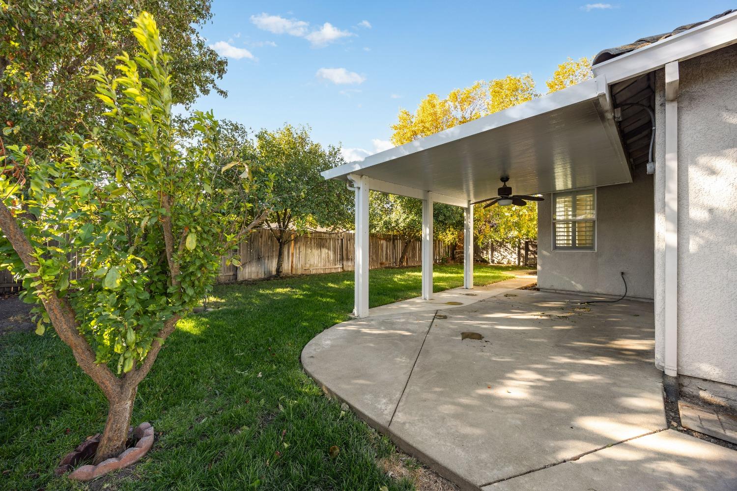 Detail Gallery Image 33 of 44 For 1554 Alicia Way, Sacramento,  CA 95835 - 3 Beds | 2 Baths