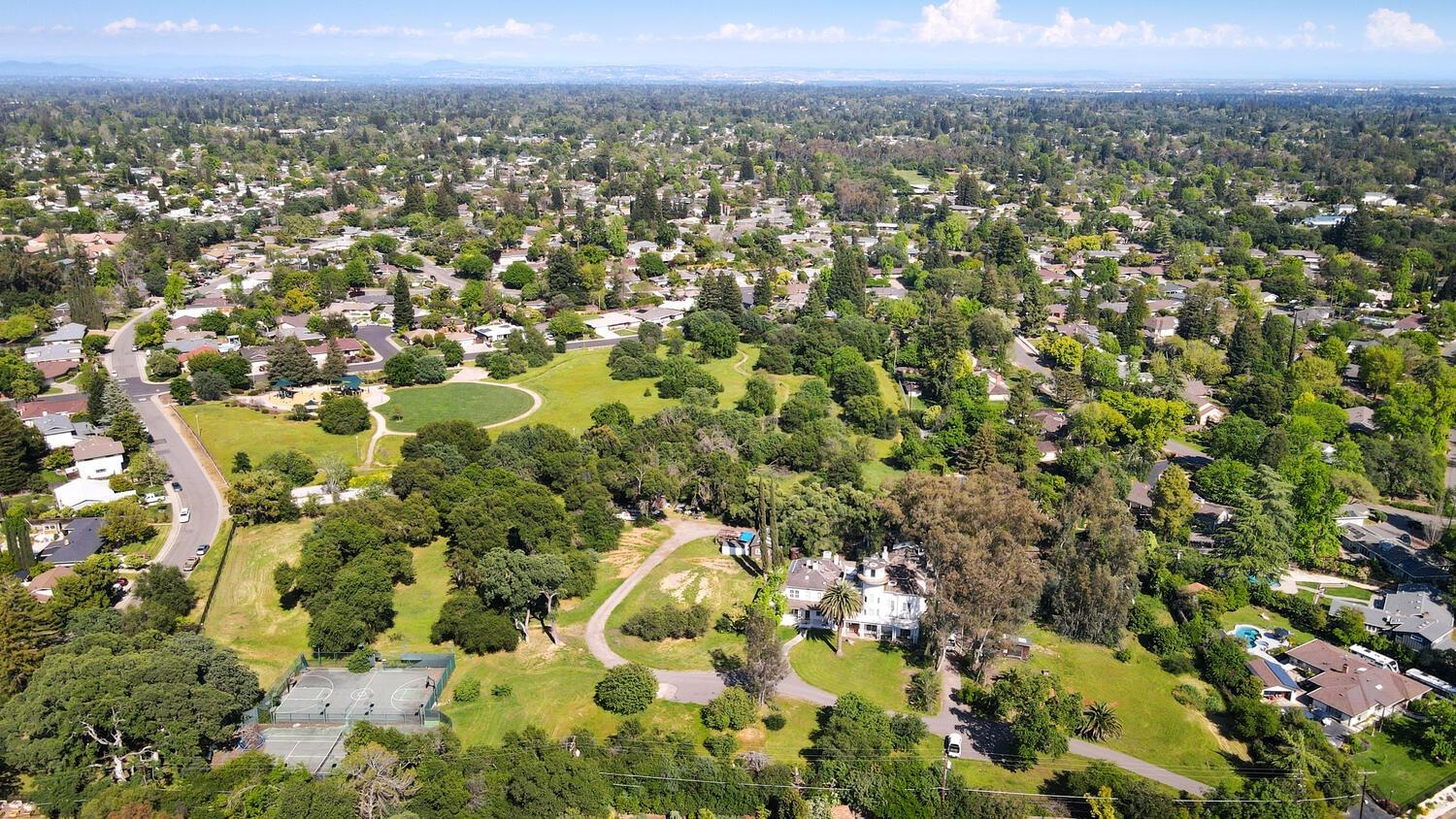 Detail Gallery Image 63 of 72 For 4434 Mapel Ln, Carmichael,  CA 95608 - 10 Beds | 7/2 Baths