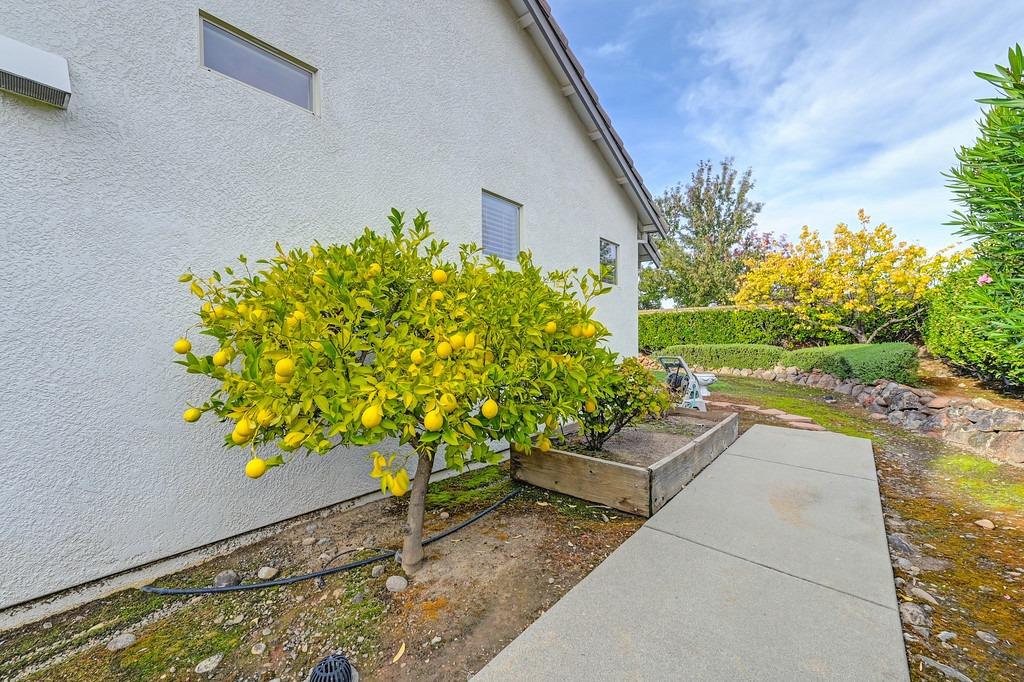 Detail Gallery Image 30 of 32 For 2440 Fountain Hill Loop, Lincoln,  CA 95648 - 2 Beds | 2 Baths