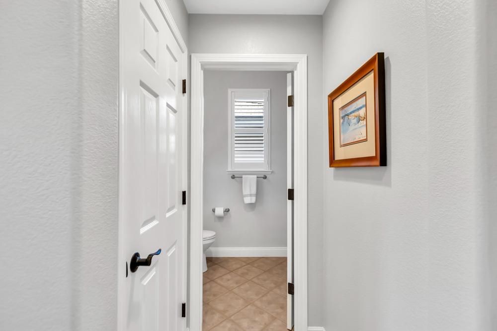 Detail Gallery Image 20 of 96 For 2411 N Park Dr, Sacramento,  CA 95835 - 4 Beds | 2/1 Baths