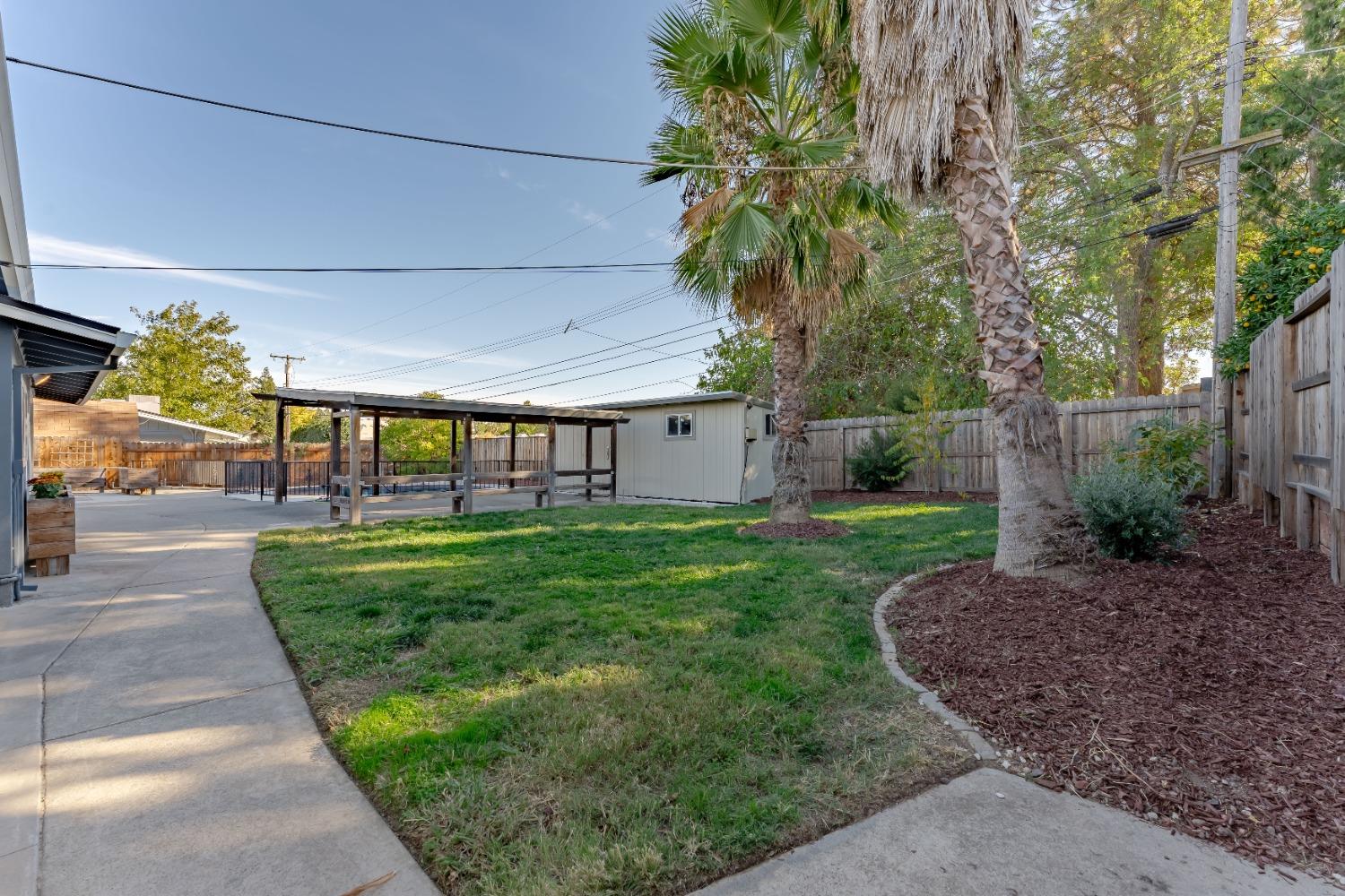 Detail Gallery Image 37 of 39 For 2008 Santa Lucia Way, Carmichael,  CA 95608 - 3 Beds | 2 Baths