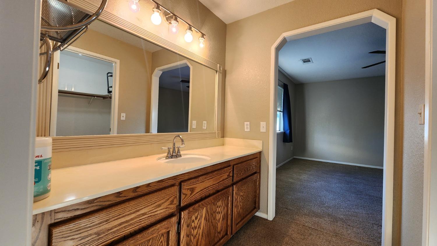 Detail Gallery Image 45 of 56 For 3832 Steedman Way, Stockton,  CA 95209 - 4 Beds | 2/1 Baths