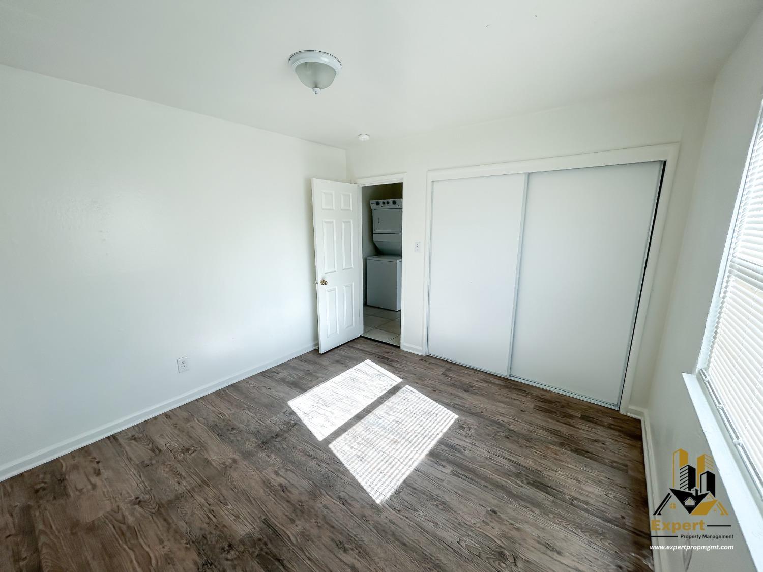 Detail Gallery Image 3 of 6 For 2319 Empress St #7,  Sacramento,  CA 95815 - 1 Beds | 1 Baths