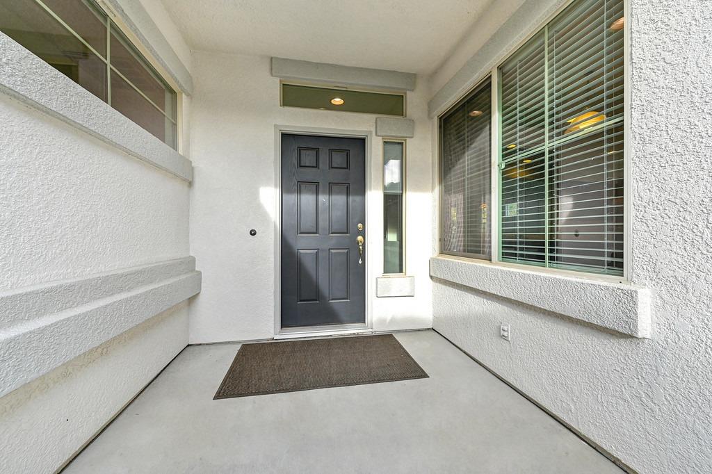 Detail Gallery Image 5 of 32 For 2440 Fountain Hill Loop, Lincoln,  CA 95648 - 2 Beds | 2 Baths