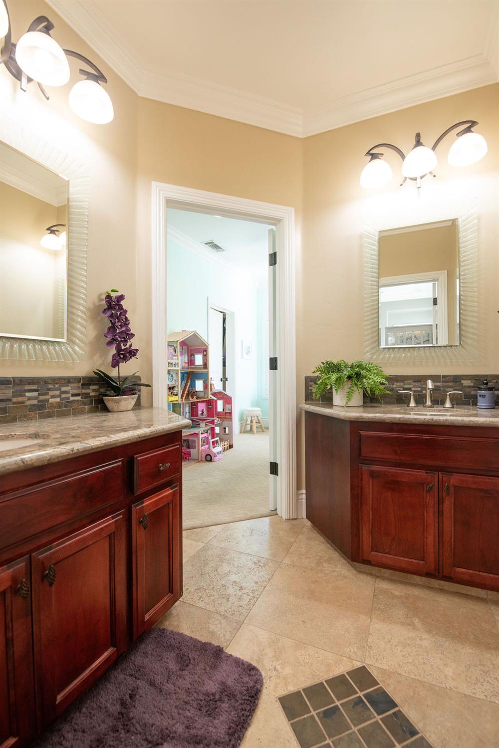 Detail Gallery Image 38 of 60 For 3201 Hillglen Ave, Modesto,  CA 95355 - 4 Beds | 3/1 Baths