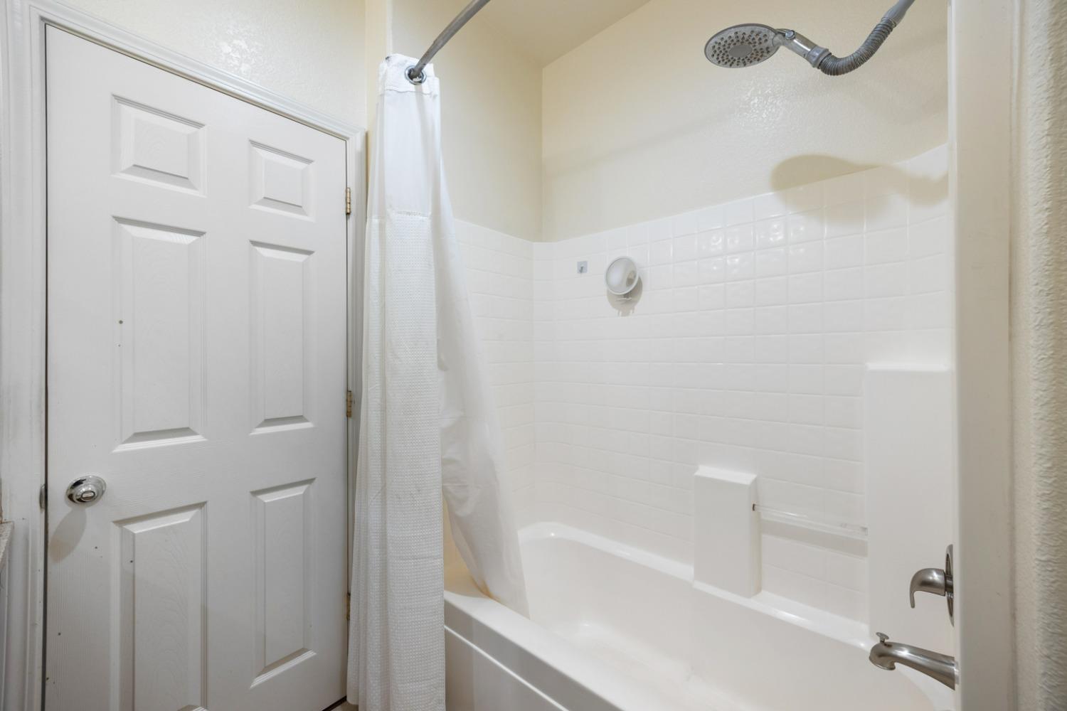 Detail Gallery Image 19 of 44 For 1554 Alicia Way, Sacramento,  CA 95835 - 3 Beds | 2 Baths