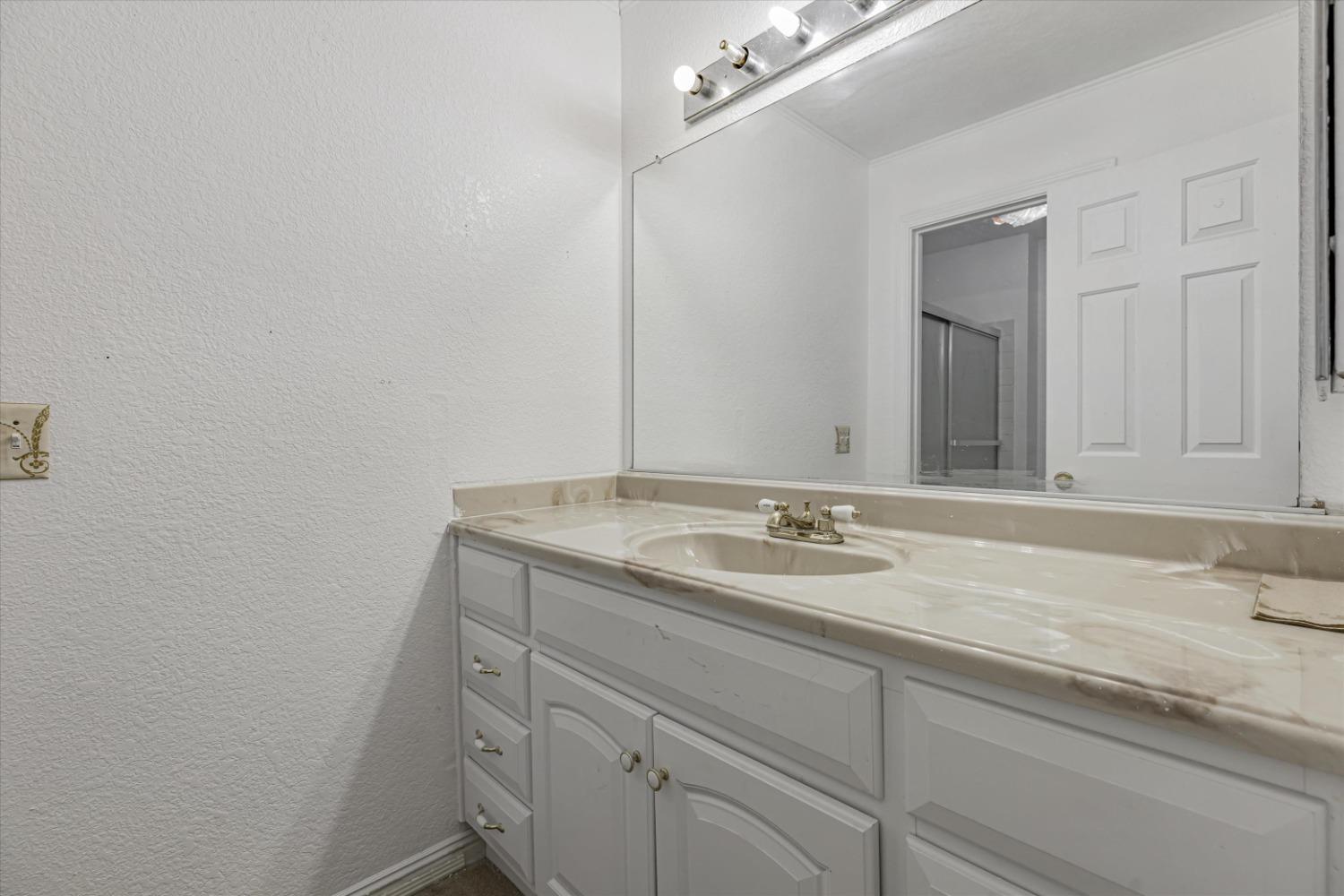 Detail Gallery Image 37 of 46 For 8850 Lemas Rd, Sacramento,  CA 95828 - 4 Beds | 2/1 Baths