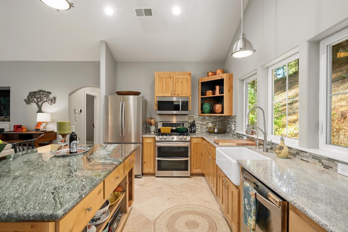 Detail Gallery Image 20 of 62 For 2634 Cable Rd, Camino,  CA 95709 - 2 Beds | 2 Baths