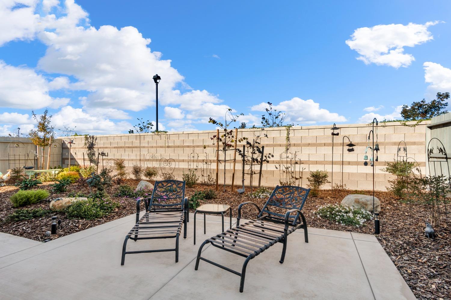 Detail Gallery Image 35 of 46 For 5040 Peace Lily Ln, Roseville,  CA 95747 - 2 Beds | 2/1 Baths