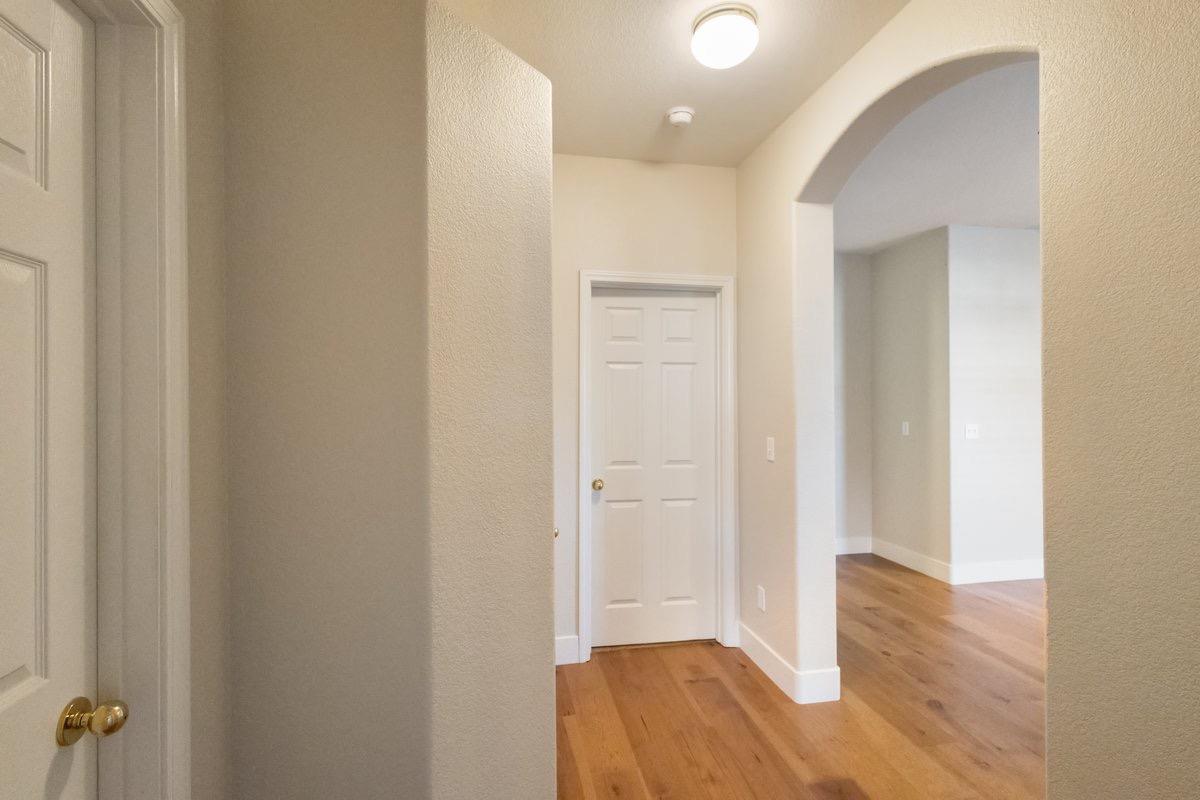 Detail Gallery Image 10 of 43 For 13706 Brook Way, Waterford,  CA 95386 - 3 Beds | 2 Baths