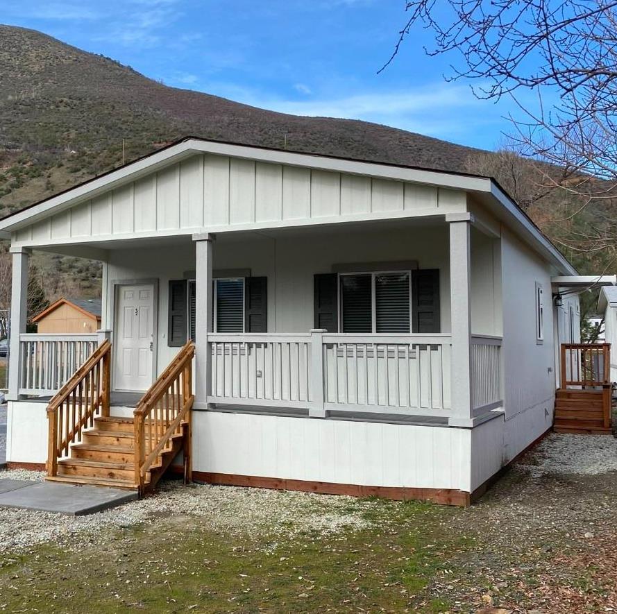 Detail Gallery Image 1 of 8 For 13905 Trinity Mountain Rd 53, Shasta,  CA 96033 - 3 Beds | 2 Baths