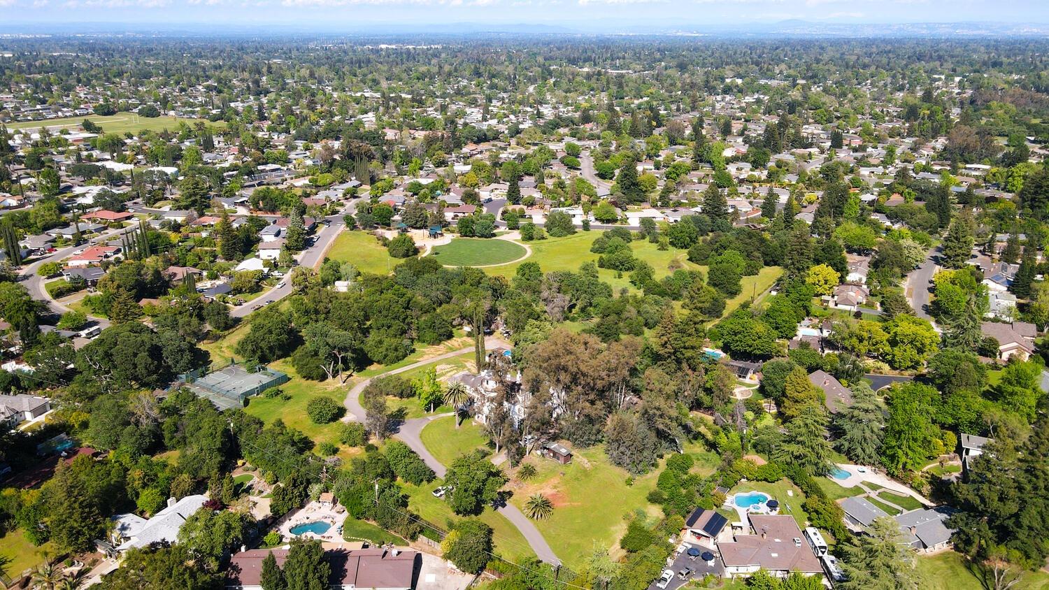 Detail Gallery Image 64 of 72 For 4434 Mapel Ln, Carmichael,  CA 95608 - 10 Beds | 7/2 Baths