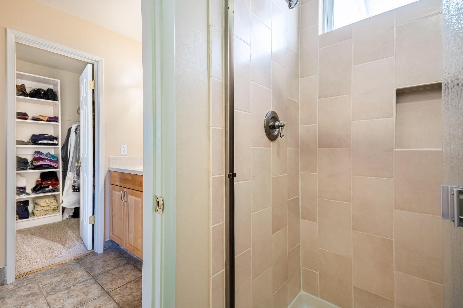 Detail Gallery Image 24 of 29 For 5510 Langford Ct, Concord,  CA 94521 - 3 Beds | 2/1 Baths