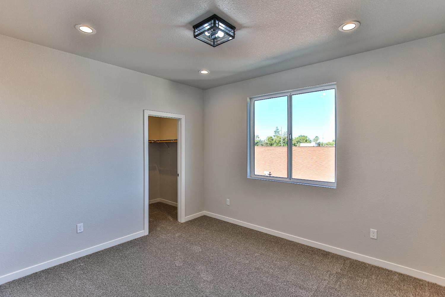 Detail Gallery Image 16 of 21 For 6236 25th Street, Sacramento,  CA 95822 - 4 Beds | 2/1 Baths