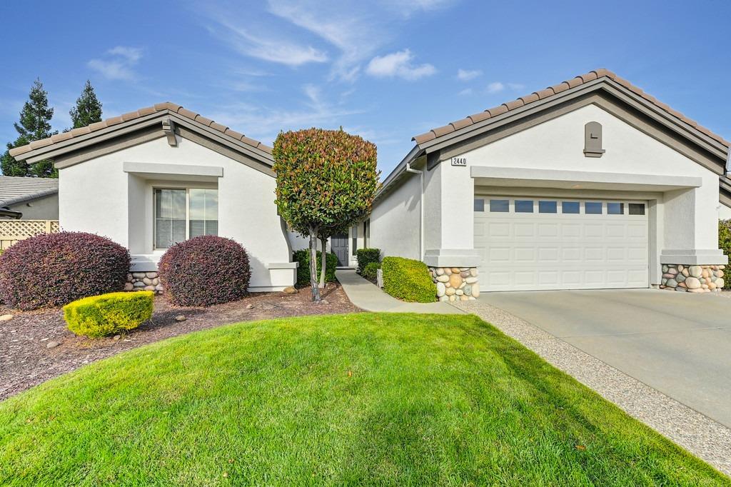 Detail Gallery Image 1 of 32 For 2440 Fountain Hill Loop, Lincoln,  CA 95648 - 2 Beds | 2 Baths