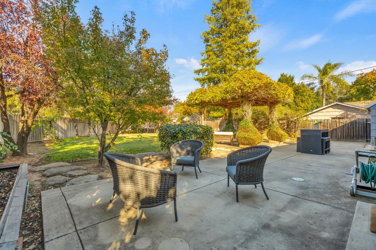 Detail Gallery Image 44 of 59 For 3855 Woodcrest Rd, Sacramento,  CA 95821 - 4 Beds | 2 Baths