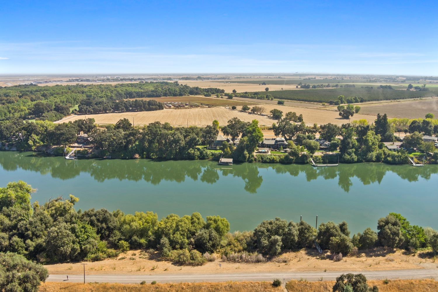 Detail Gallery Image 92 of 99 For 7027 Garden Hwy, Sacramento,  CA 95837 - 4 Beds | 3/1 Baths