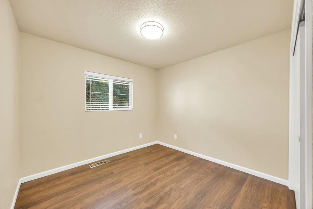 Detail Gallery Image 39 of 56 For 5161 Deerwood Dr, Shingle Springs,  CA 95682 - 4 Beds | 2/1 Baths