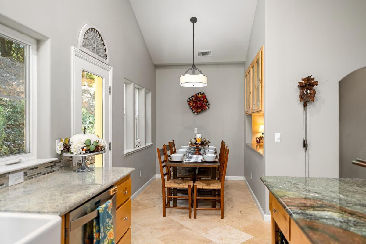 Detail Gallery Image 15 of 62 For 2634 Cable Rd, Camino,  CA 95709 - 2 Beds | 2 Baths