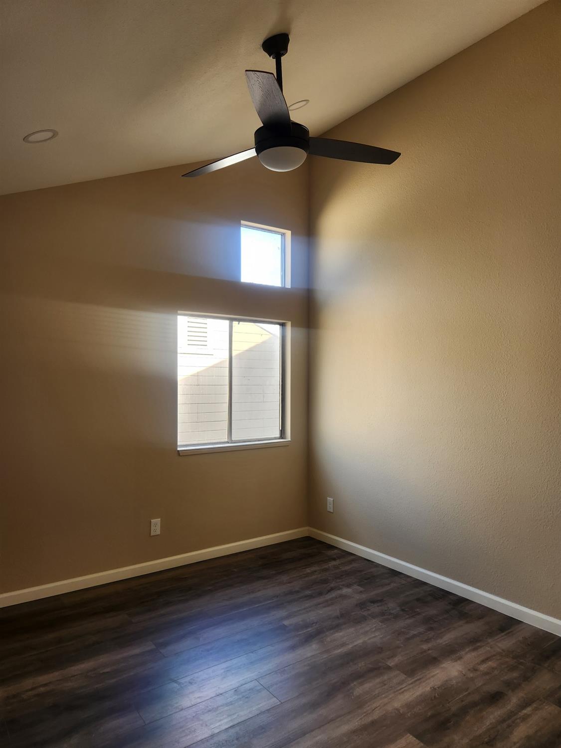 Detail Gallery Image 15 of 38 For 1019 Dornajo Way #245,  Sacramento,  CA 95825 - 2 Beds | 2 Baths