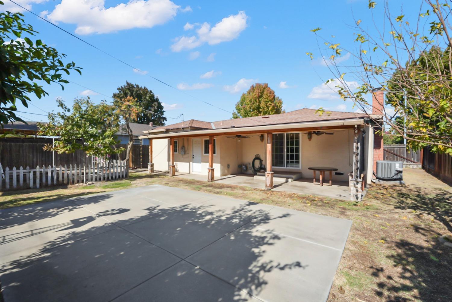 Detail Gallery Image 28 of 32 For 1322 Theo Ave, Modesto,  CA 95350 - 3 Beds | 2 Baths