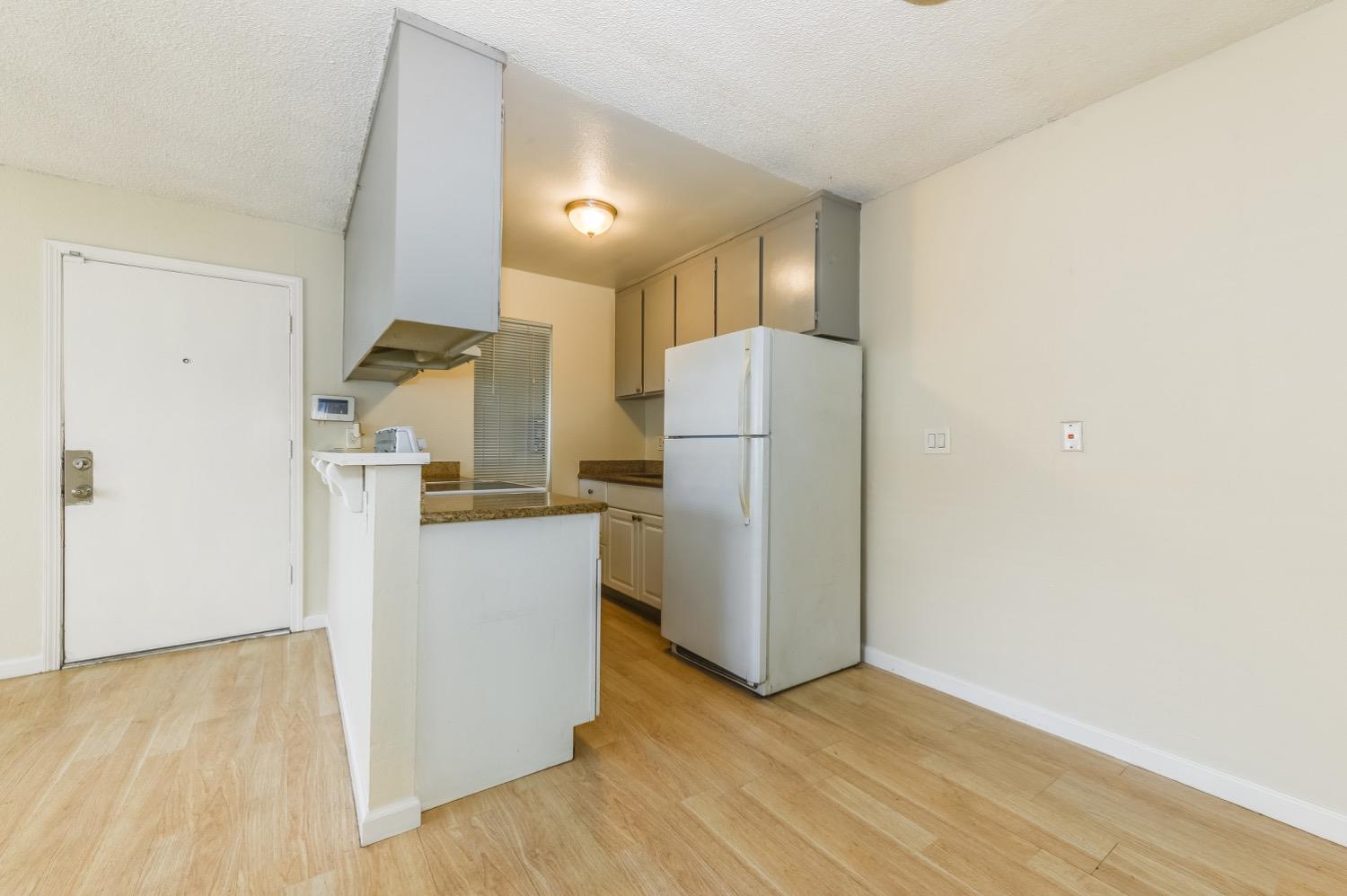 Detail Gallery Image 6 of 16 For 6724 Plymouth Rd #47,  Stockton,  CA 95207 - 1 Beds | 1 Baths