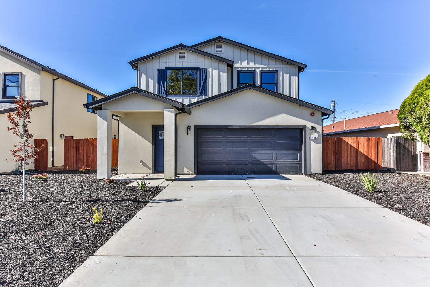 Detail Gallery Image 1 of 21 For 6236 25th Street, Sacramento,  CA 95822 - 4 Beds | 2/1 Baths