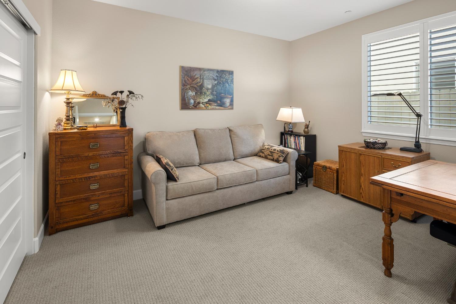 Detail Gallery Image 31 of 46 For 5040 Peace Lily Ln, Roseville,  CA 95747 - 2 Beds | 2/1 Baths