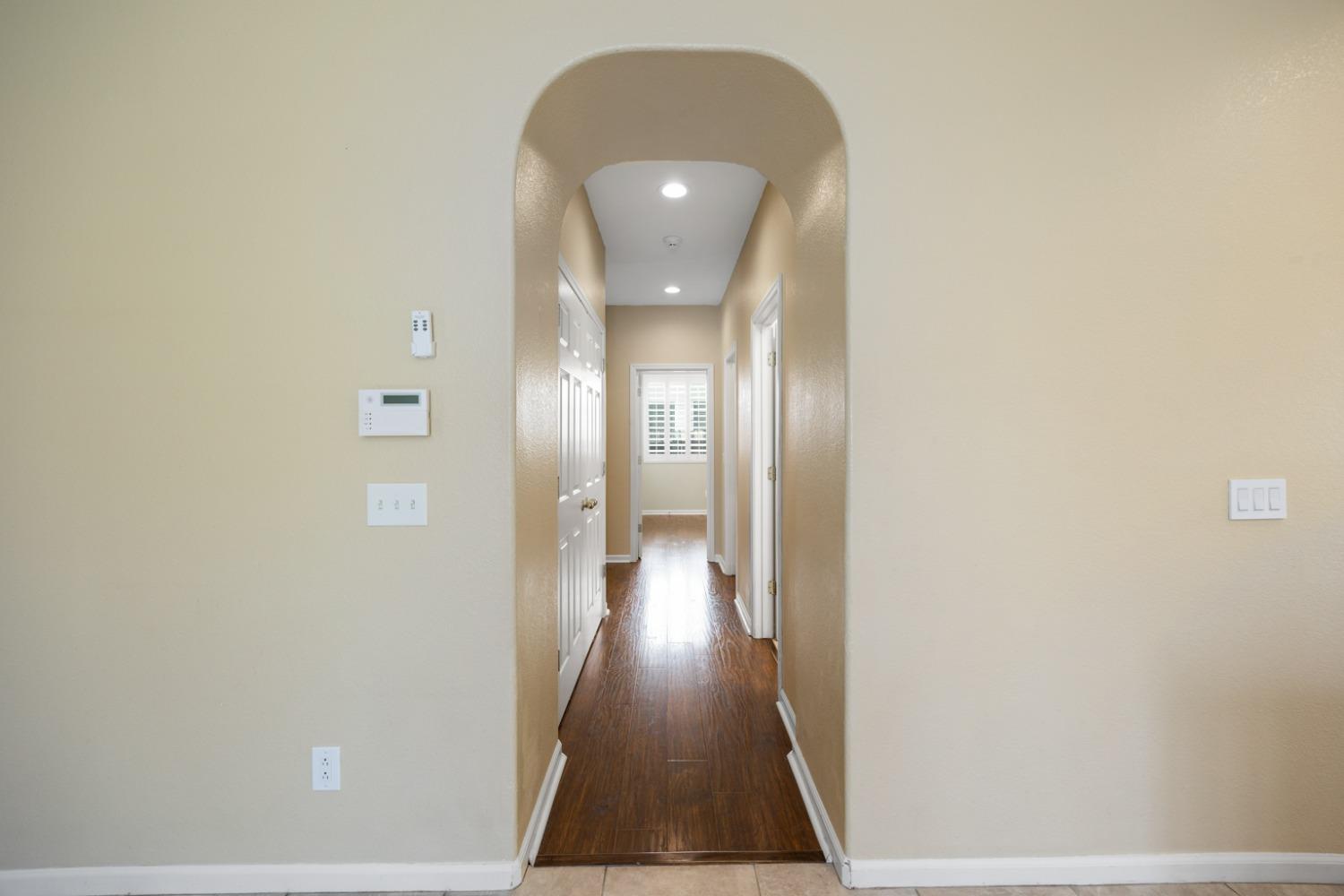 Detail Gallery Image 16 of 44 For 1554 Alicia Way, Sacramento,  CA 95835 - 3 Beds | 2 Baths