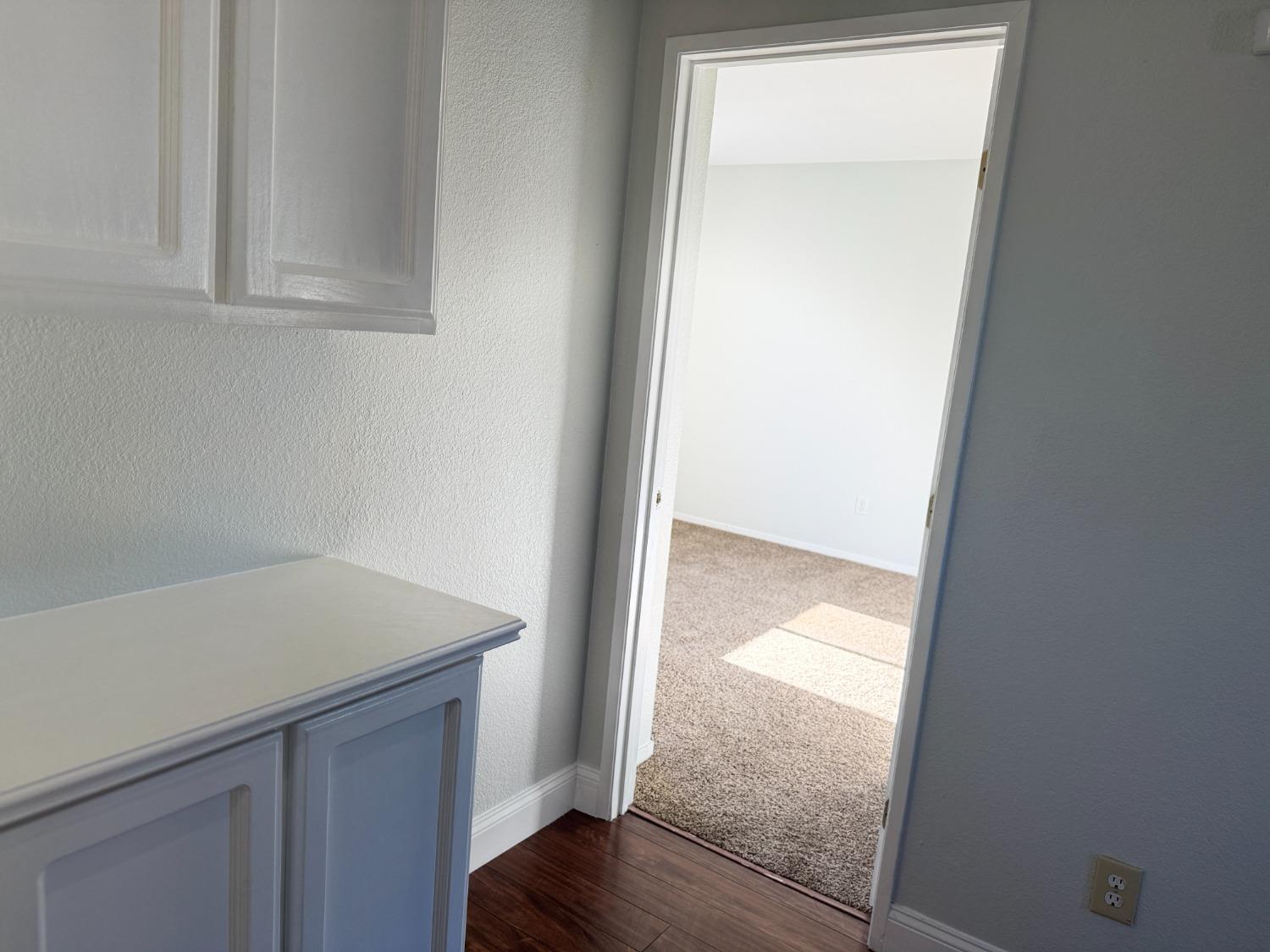 Detail Gallery Image 27 of 43 For 3409 Hepburn Cir, Stockton,  CA 95209 - 3 Beds | 2/1 Baths