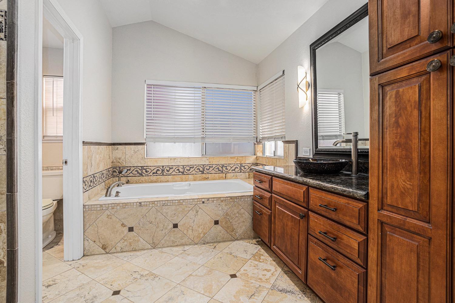 Detail Gallery Image 19 of 26 For 4129 Spaulding St, Antioch,  CA 94531 - 3 Beds | 2/1 Baths