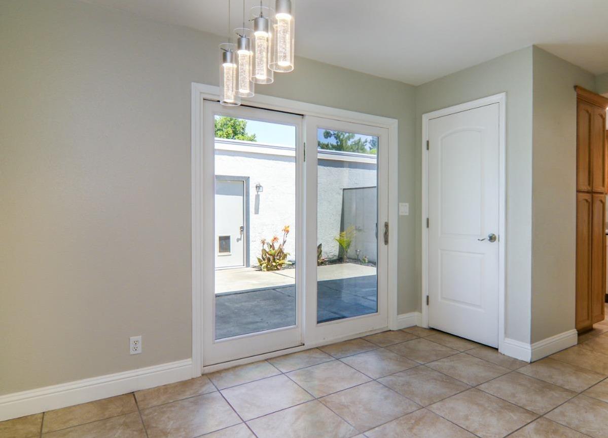 Detail Gallery Image 18 of 44 For 5861 Sperry Dr, Citrus Heights,  CA 95621 - 3 Beds | 2/1 Baths