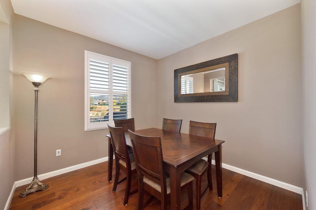 Detail Gallery Image 17 of 49 For 2902 Esplanade Cir, Folsom,  CA 95630 - 2 Beds | 2/1 Baths