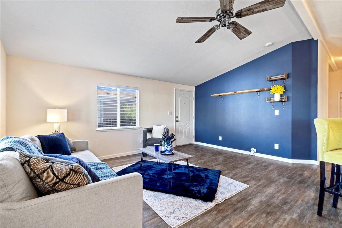 Detail Gallery Image 5 of 29 For 1130 White Rock Rd #31, El Dorado Hills,  CA 95762 - 3 Beds | 2 Baths