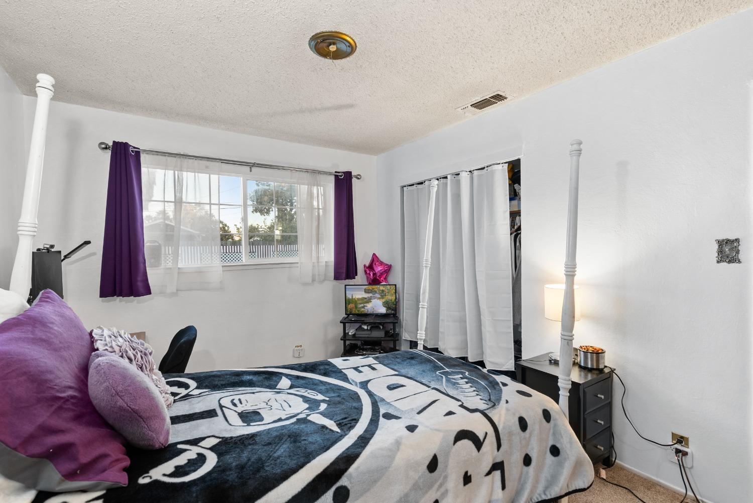 Detail Gallery Image 28 of 42 For 2711 52nd Ave, Sacramento,  CA 95822 - 3 Beds | 2 Baths