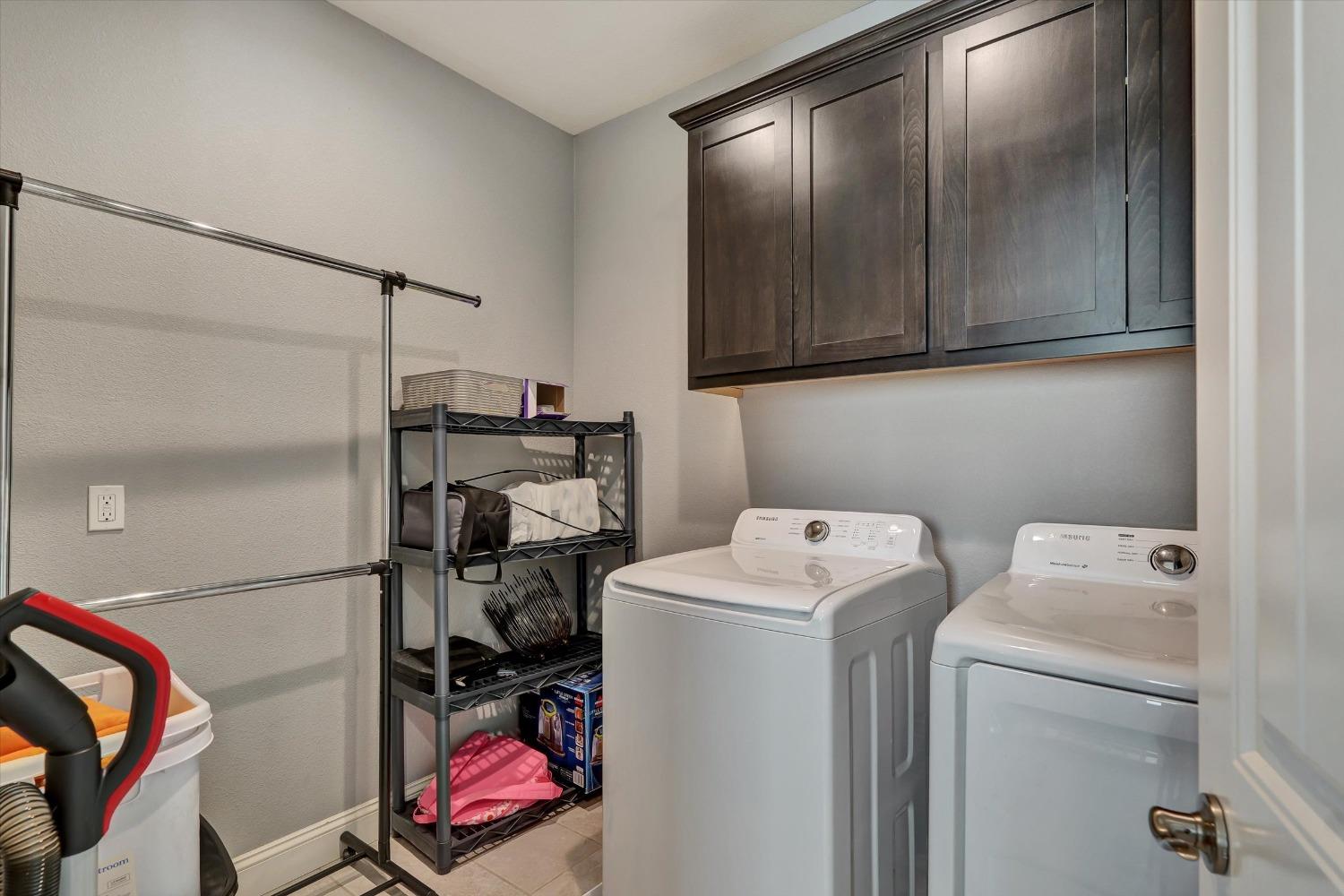 Detail Gallery Image 25 of 44 For 3682 Gozo Island Ave, Sacramento,  CA 95834 - 3 Beds | 2/1 Baths