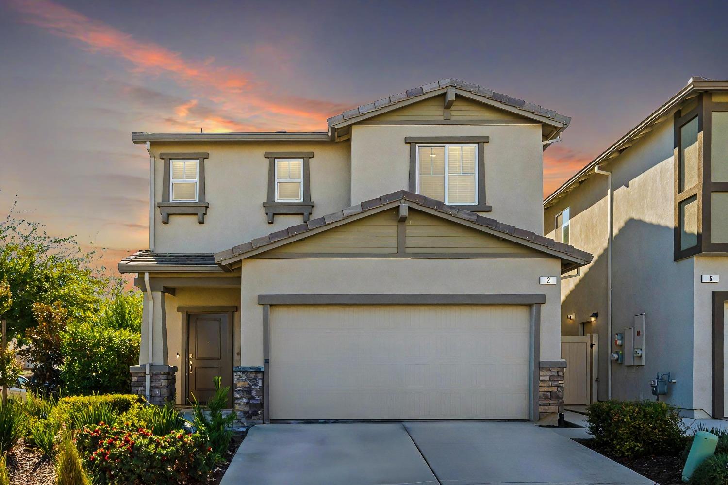 Detail Gallery Image 1 of 38 For 2 Bridgehome Ct, Sacramento,  CA 95834 - 3 Beds | 2/1 Baths