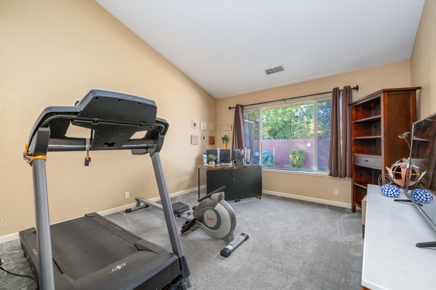 Detail Gallery Image 21 of 40 For 7721 Dannon Ct, Citrus Heights,  CA 95610 - 4 Beds | 2 Baths