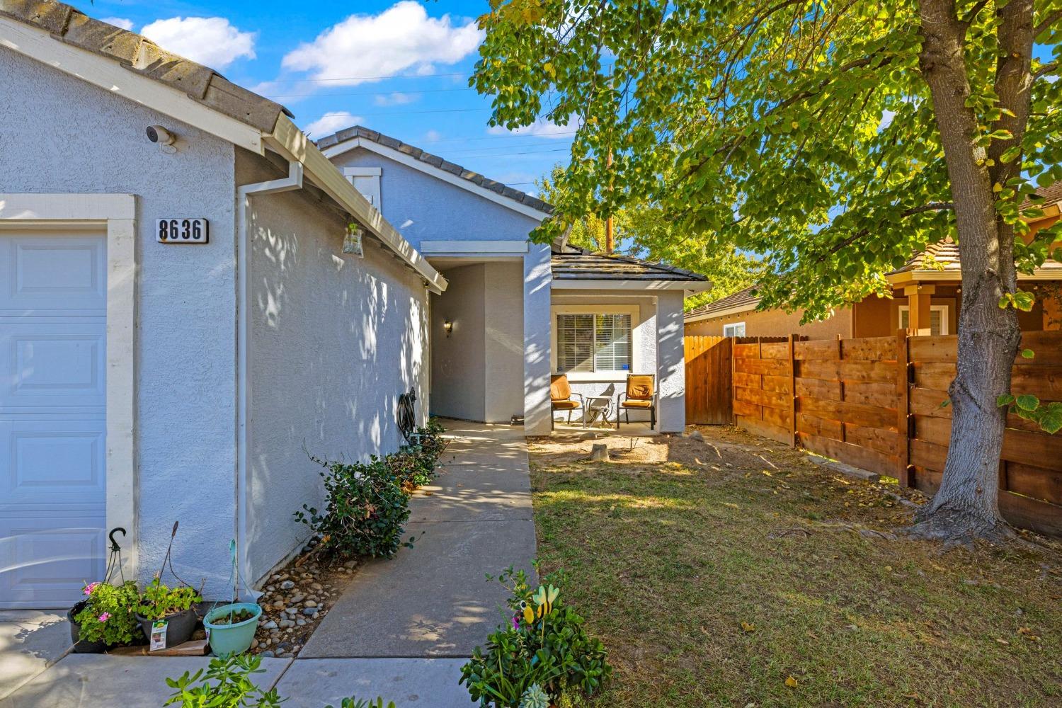 Detail Gallery Image 6 of 50 For 8636 Acacia Woods Ct, Antelope,  CA 95843 - 3 Beds | 2 Baths