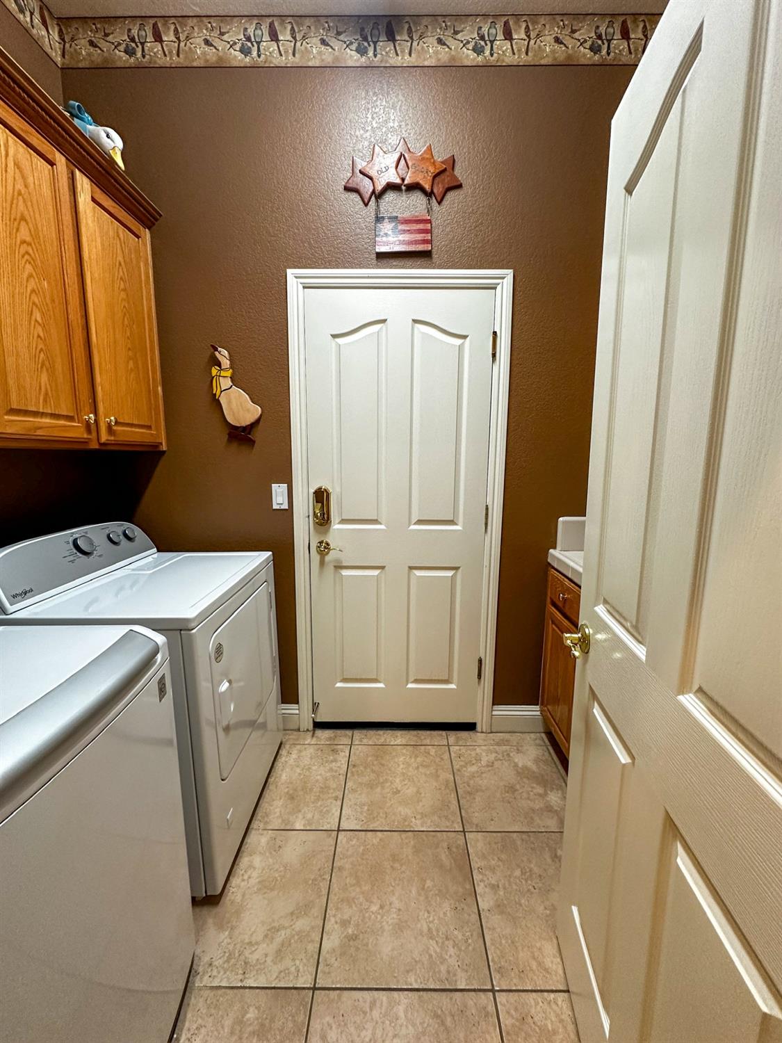 Detail Gallery Image 44 of 64 For 2818 Rockaway Ln, Sacramento,  CA 95835 - 2 Beds | 2/1 Baths