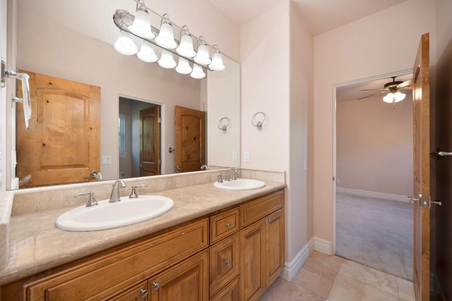 Detail Gallery Image 41 of 49 For 4720 Minnesota Ave, Fair Oaks,  CA 95628 - 4 Beds | 3/1 Baths