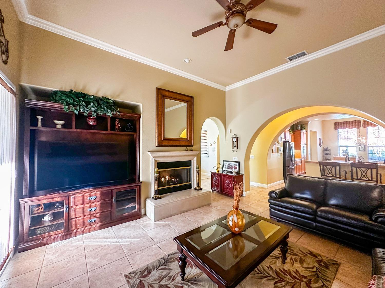 Detail Gallery Image 23 of 64 For 2818 Rockaway Ln, Sacramento,  CA 95835 - 2 Beds | 2/1 Baths