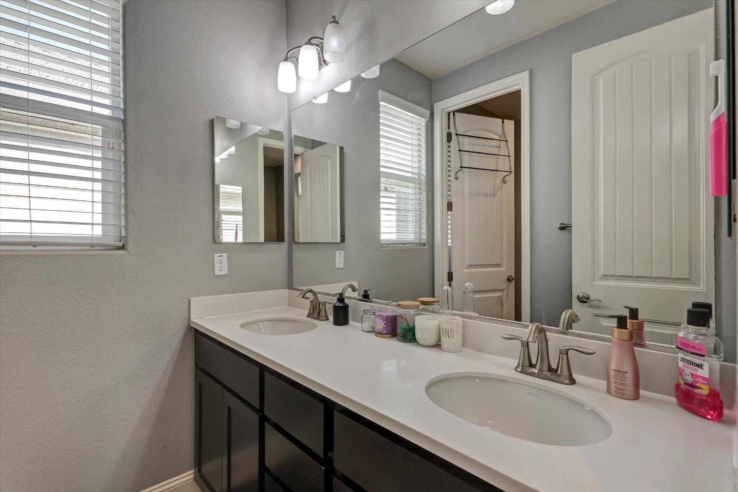 Detail Gallery Image 27 of 44 For 3682 Gozo Island Ave, Sacramento,  CA 95834 - 3 Beds | 2/1 Baths