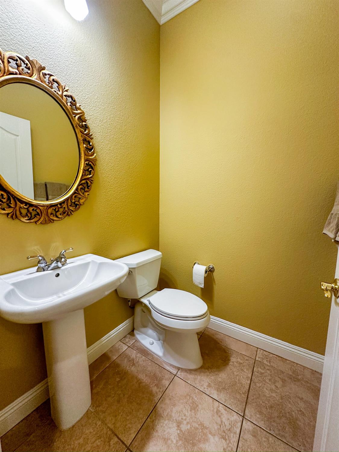 Detail Gallery Image 29 of 64 For 2818 Rockaway Ln, Sacramento,  CA 95835 - 2 Beds | 2/1 Baths