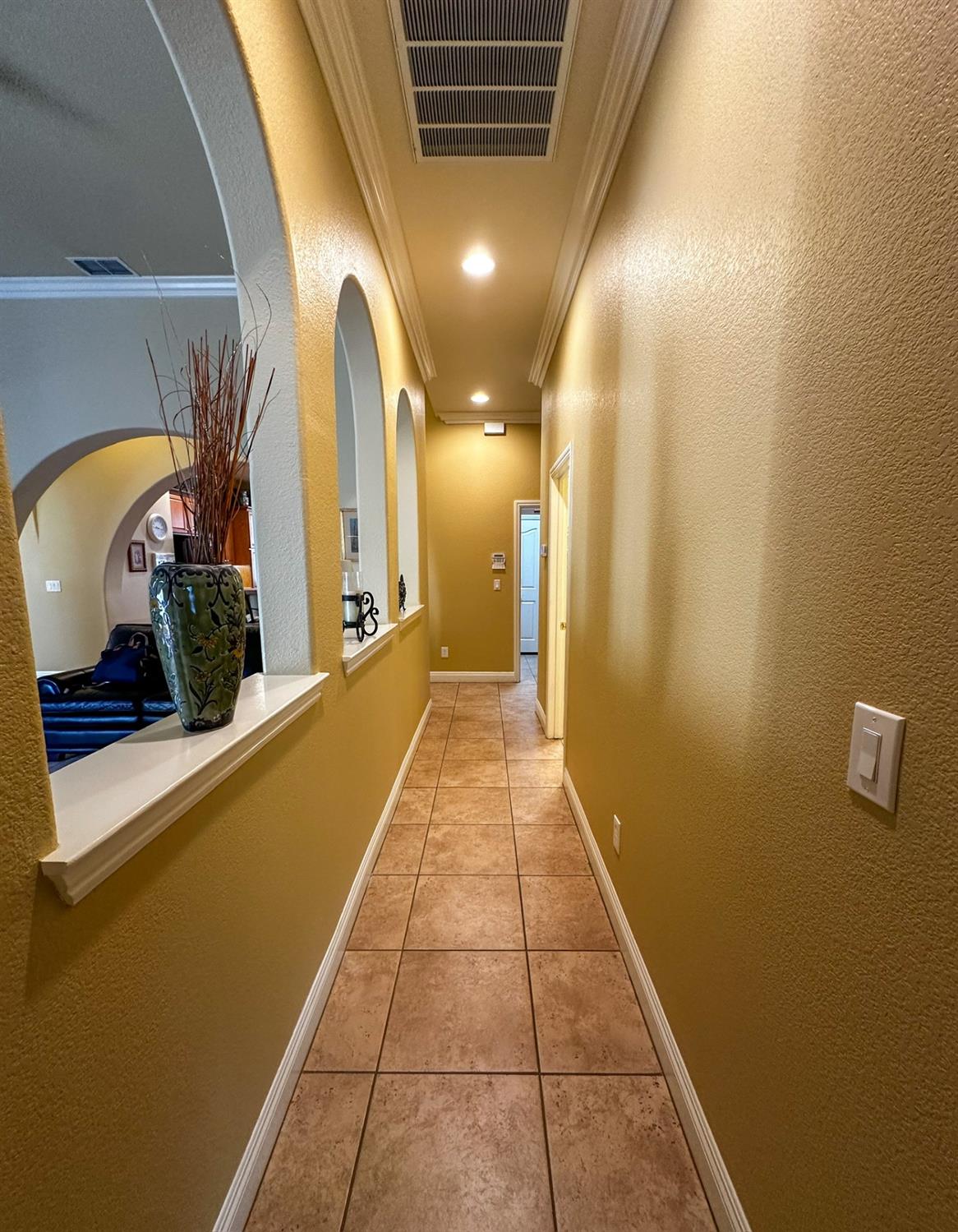 Detail Gallery Image 30 of 64 For 2818 Rockaway Ln, Sacramento,  CA 95835 - 2 Beds | 2/1 Baths