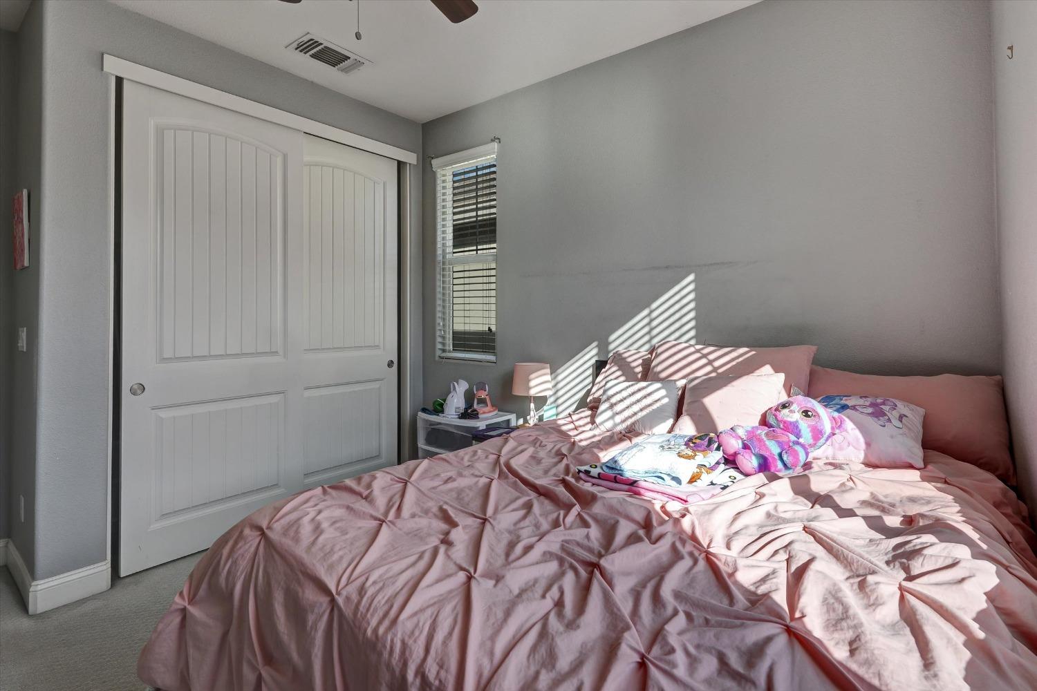 Detail Gallery Image 33 of 44 For 3682 Gozo Island Ave, Sacramento,  CA 95834 - 3 Beds | 2/1 Baths