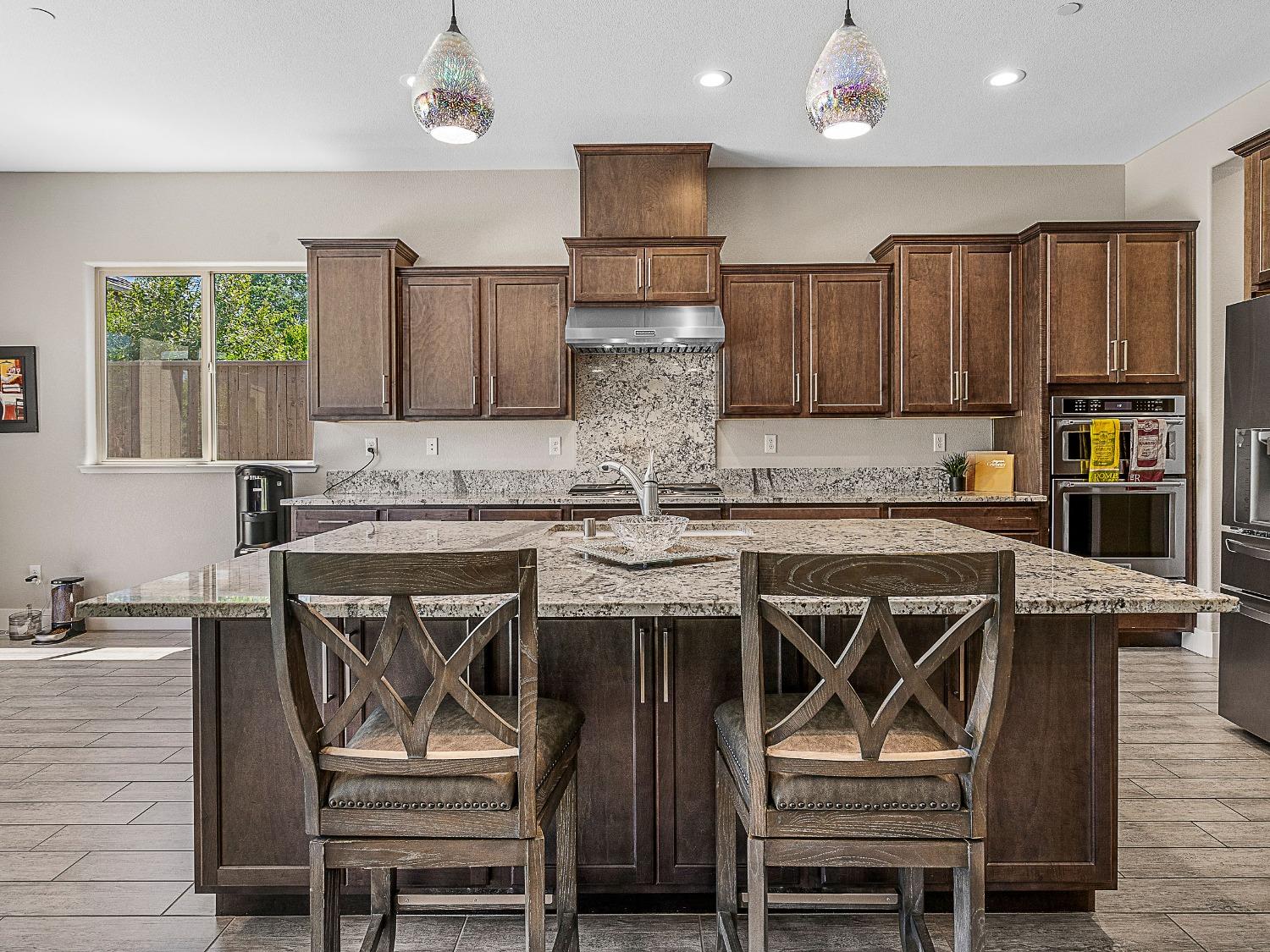 Detail Gallery Image 3 of 52 For 2561 Orsay Way, El Dorado Hills,  CA 95762 - 4 Beds | 3/2 Baths